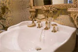 Pedestal Basin Taps